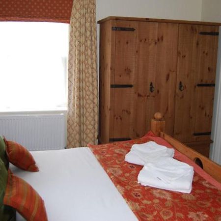 The Barrington Arms Hotel Shrivenham Buitenkant foto