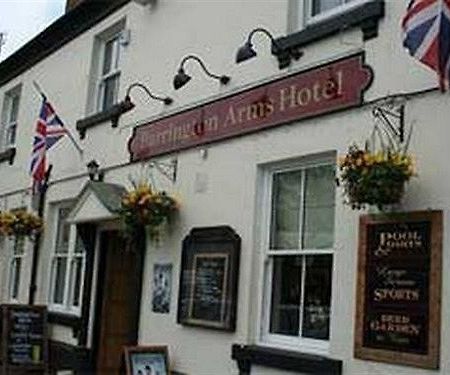 The Barrington Arms Hotel Shrivenham Buitenkant foto